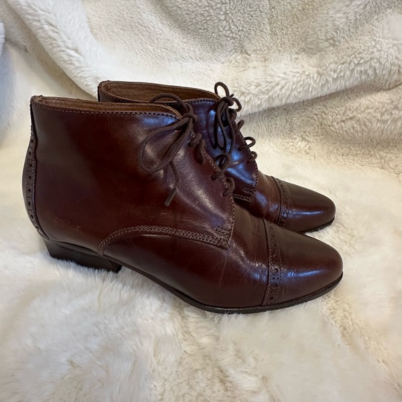 Heritage Brown Leather Ankle Boots | Made in Italy 🇮🇹 | Size 34.5 | 1.25 heel - Picture 1 of 10